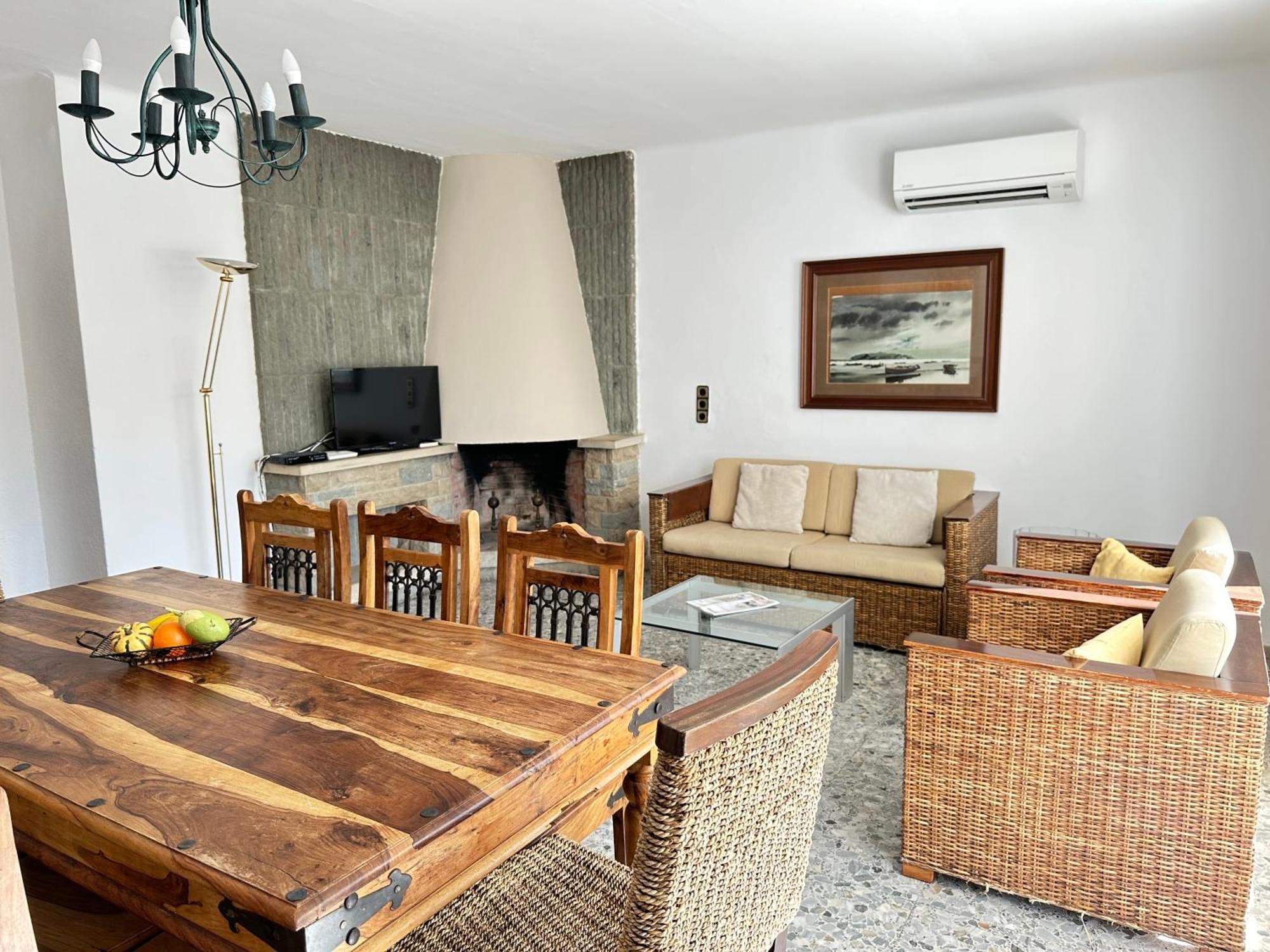 Agi Joan Badosa Apartment โรเซส ภายนอก รูปภาพ