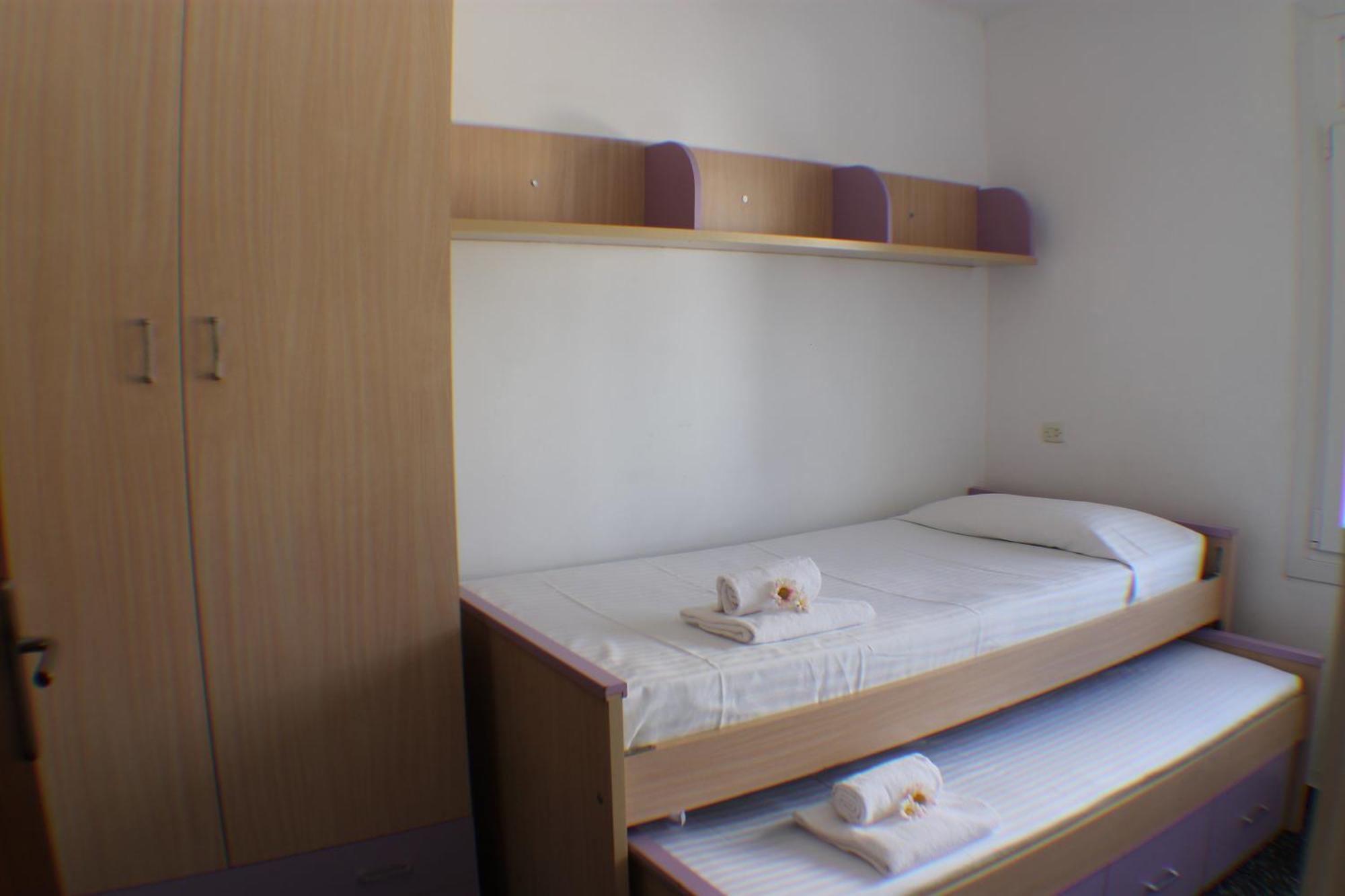 Agi Joan Badosa Apartment โรเซส ภายนอก รูปภาพ