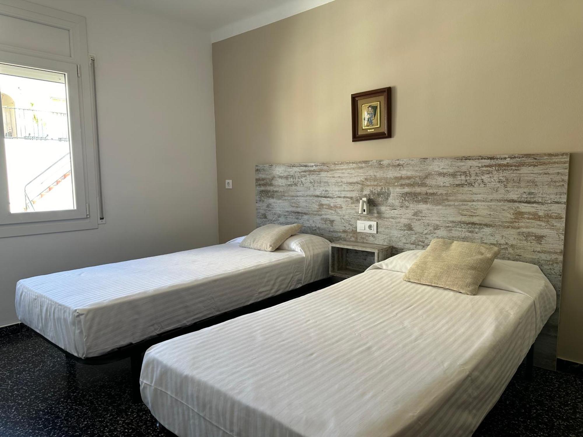Agi Joan Badosa Apartment โรเซส ภายนอก รูปภาพ