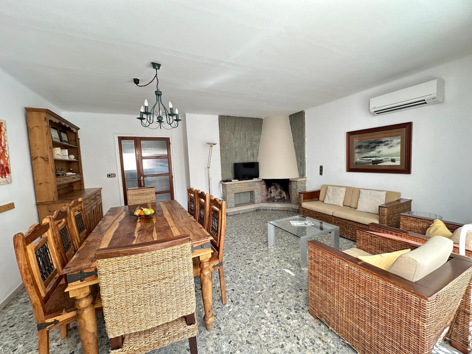 Agi Joan Badosa Apartment โรเซส ภายนอก รูปภาพ