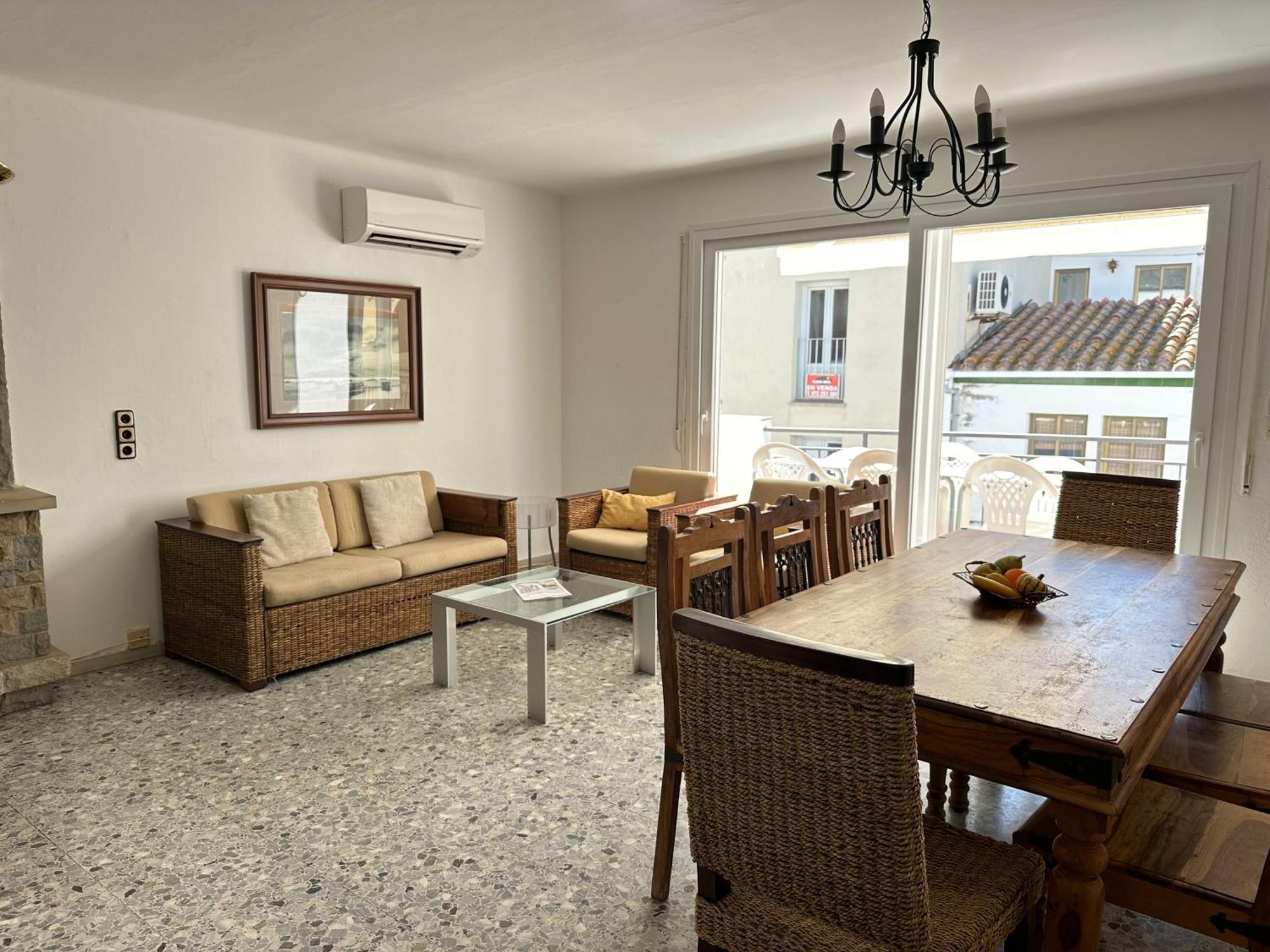 Agi Joan Badosa Apartment โรเซส ภายนอก รูปภาพ