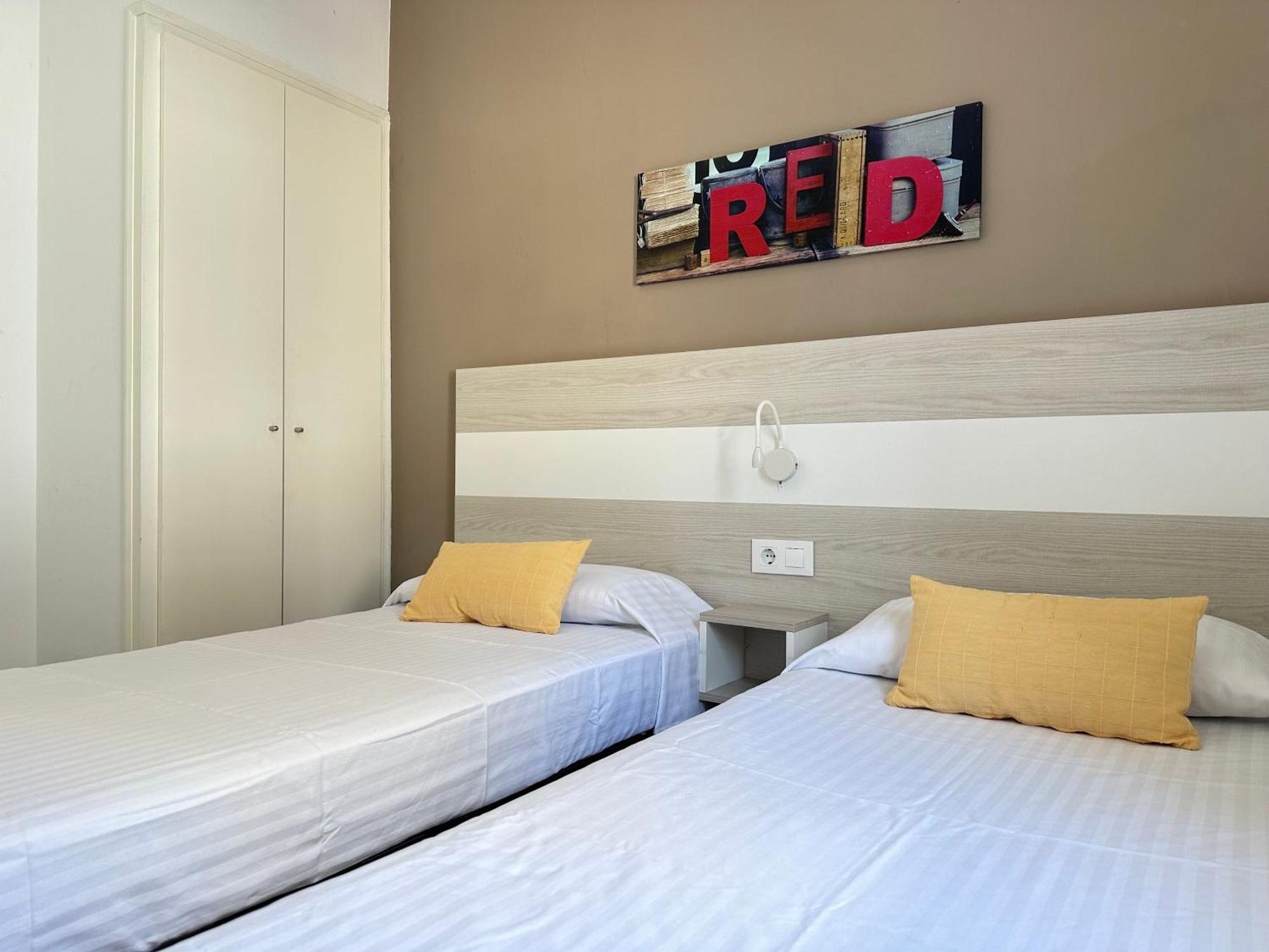 Agi Joan Badosa Apartment โรเซส ภายนอก รูปภาพ