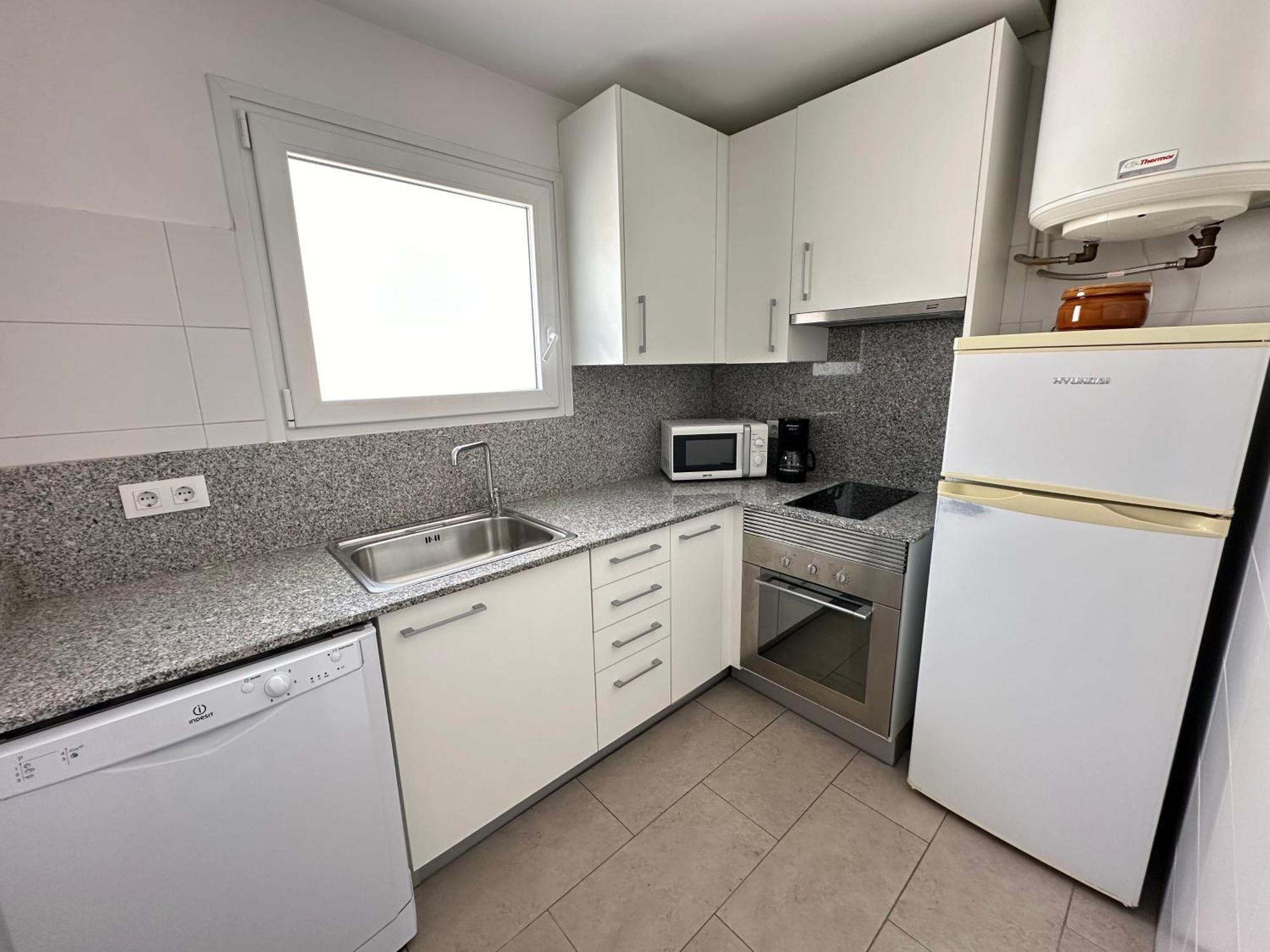 Agi Joan Badosa Apartment โรเซส ภายนอก รูปภาพ